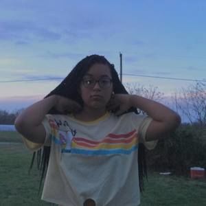 Meet your Posher, Cassandra